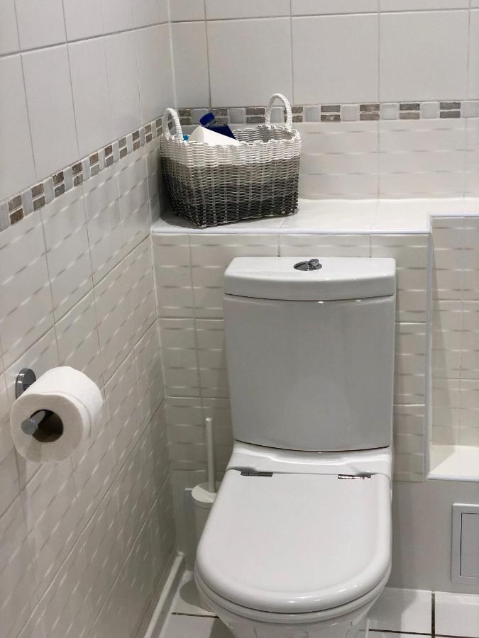 Ab - Top Floor 2 Bed Modern Town Centre Apartment With Parking For One Vehicle Στράτφορντ απόν Έιβον Εξωτερικό φωτογραφία