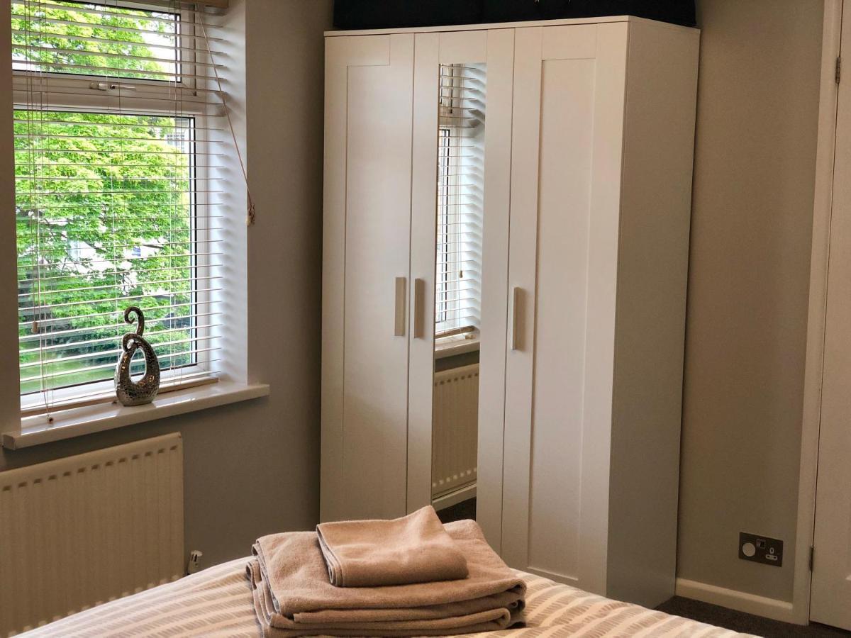 Ab - Top Floor 2 Bed Modern Town Centre Apartment With Parking For One Vehicle Στράτφορντ απόν Έιβον Εξωτερικό φωτογραφία