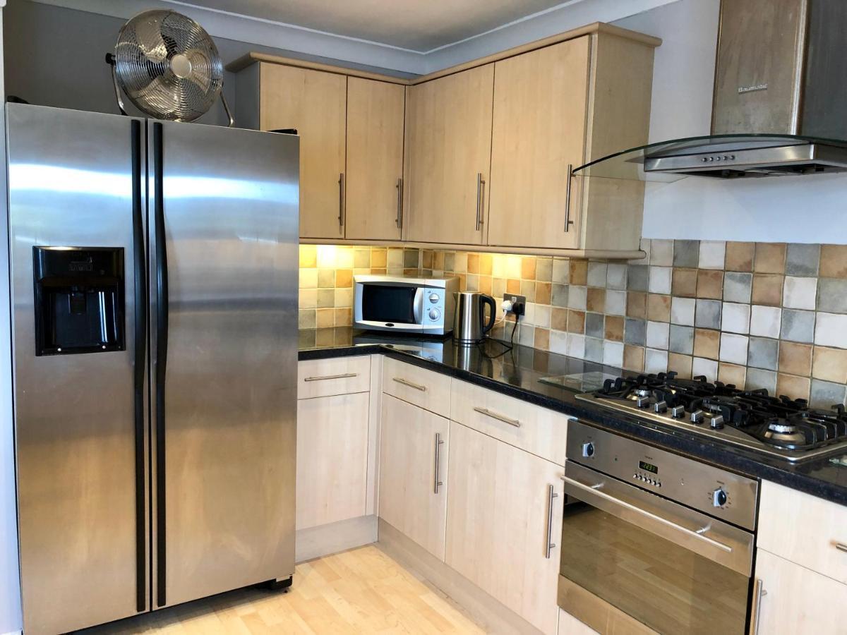 Ab - Top Floor 2 Bed Modern Town Centre Apartment With Parking For One Vehicle Στράτφορντ απόν Έιβον Εξωτερικό φωτογραφία