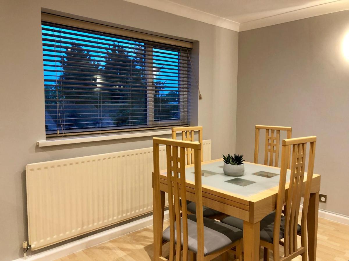 Ab - Top Floor 2 Bed Modern Town Centre Apartment With Parking For One Vehicle Στράτφορντ απόν Έιβον Εξωτερικό φωτογραφία